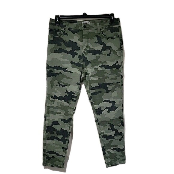 Nili Lotan for Target Women Green Camouflage Casual Pants 12 - Picture 1 of 15
